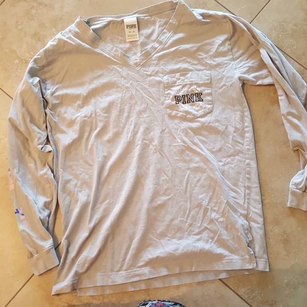 VS Pink long sleeve shirt